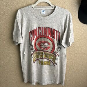 Vintage Reds tee